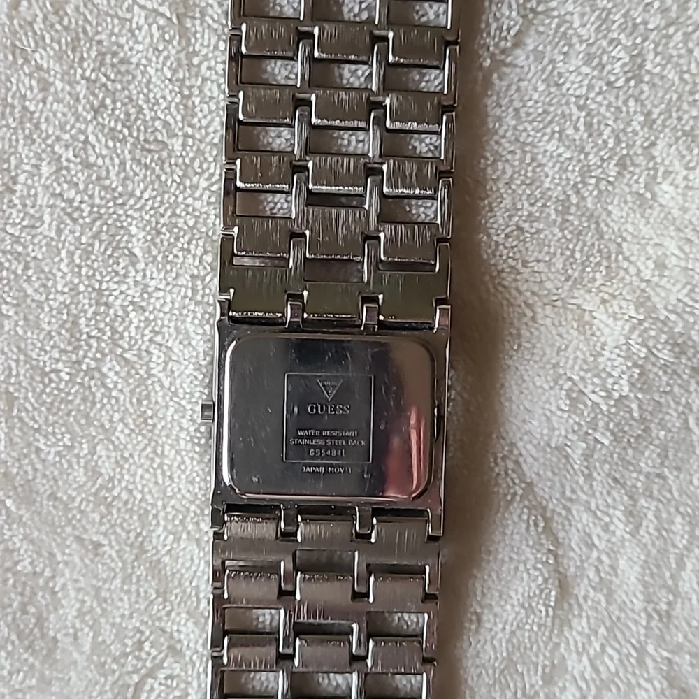 Watch - Picture 2 of 3
